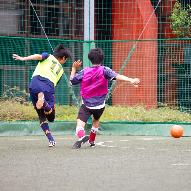 サッカー パスカットを行うための考え方 ジュニアサッカーの上達練習指導法