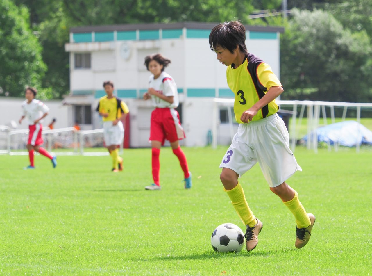 サッカー 誰でもできる トリッキーな技シャペウのやり方 ジュニアサッカーの上達練習指導法