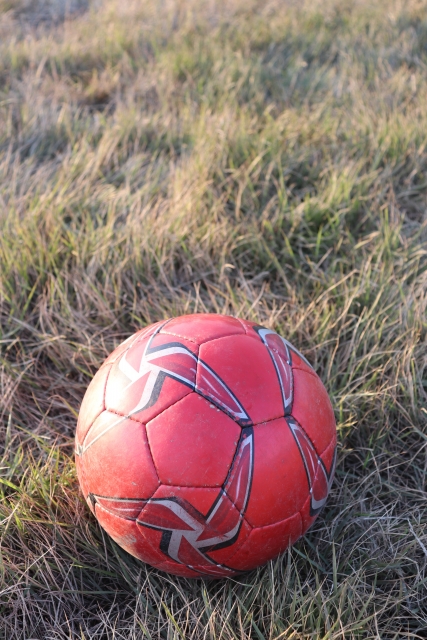サッカー 逆足を使えるようになる練習方法 バランス リフティング編 ジュニアサッカーの上達練習指導法